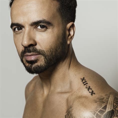 Luis2019 .